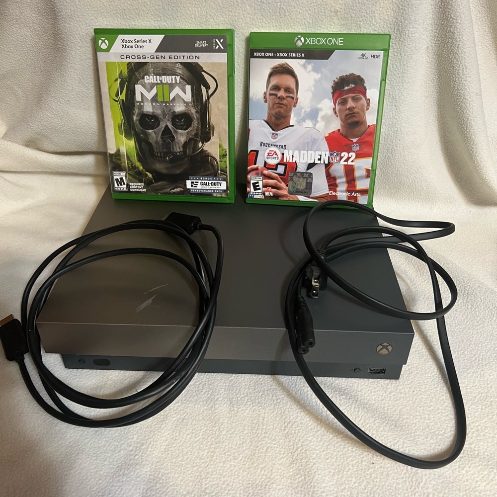 Gold Rush Special Edition X Box One X 500 gb Console